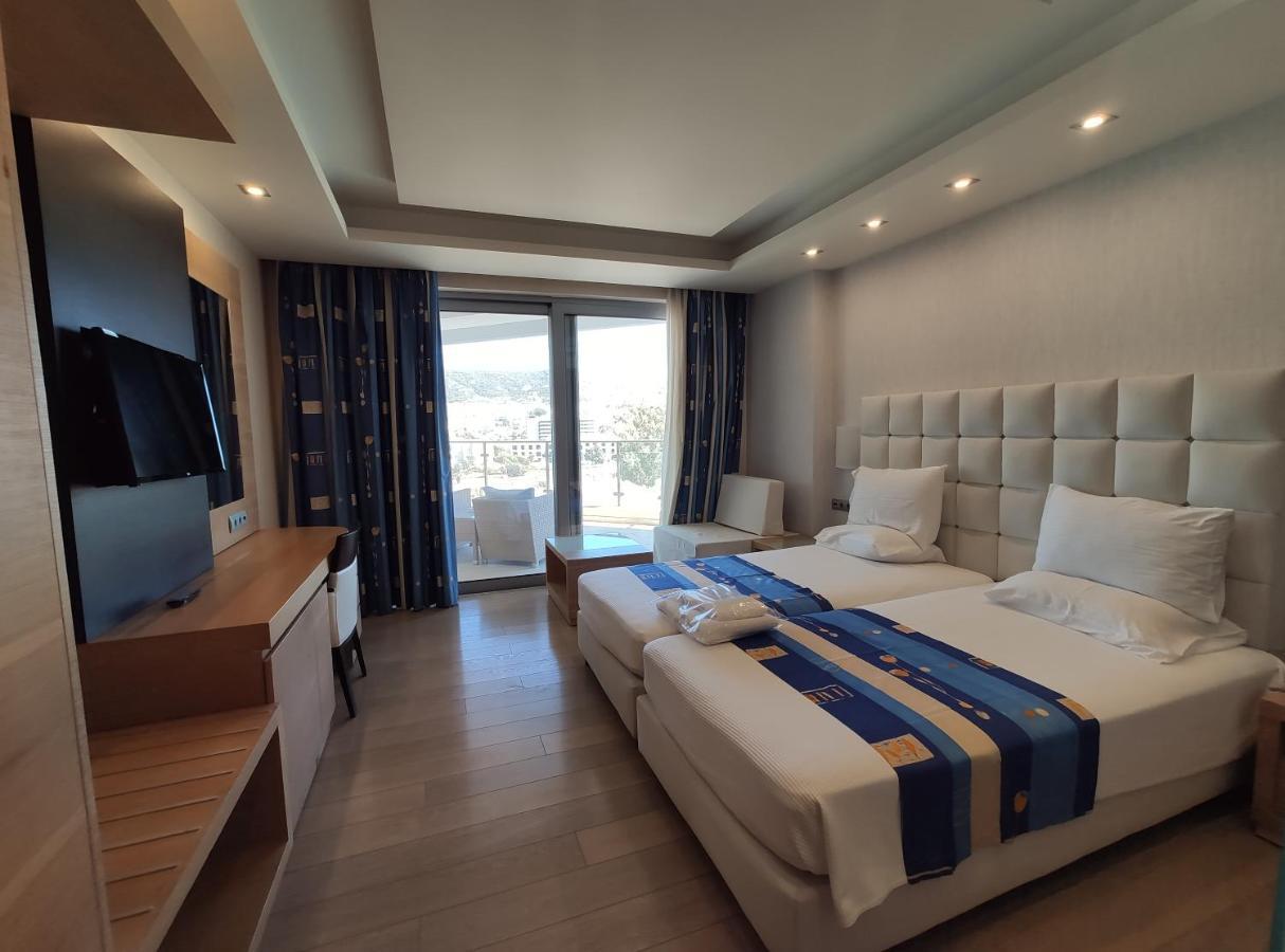 Konstantinos Palace