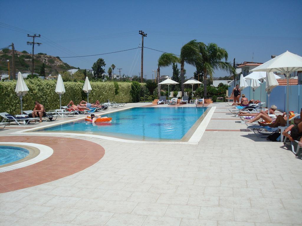 Sun Maris Aparthotel 4*