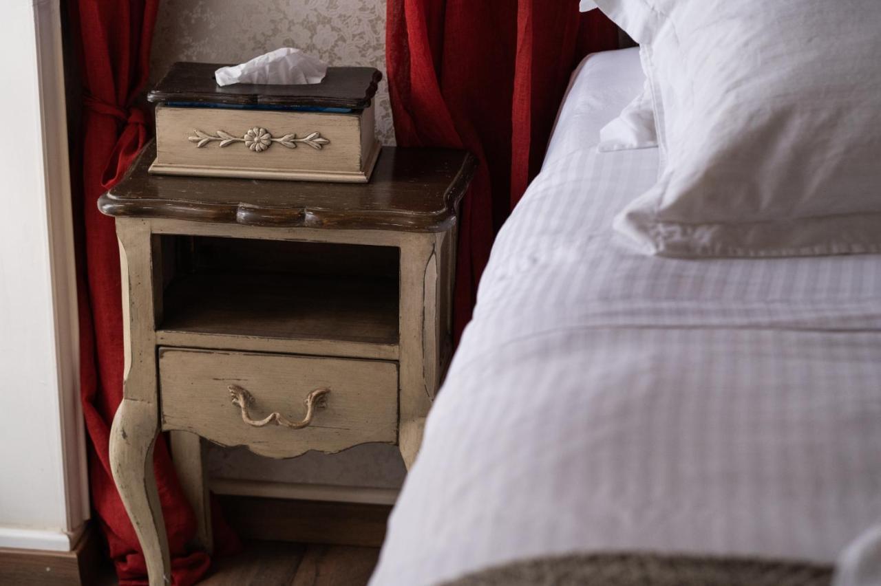 Boutique Anagennisis Hotel