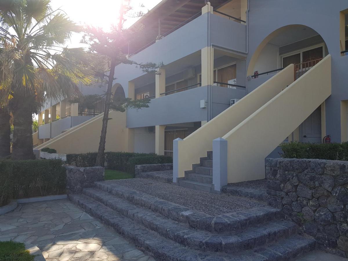 Apartment Asteraki Aparthotel