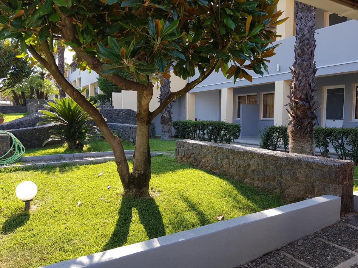 Asteraki Aparthotel Gouvia
