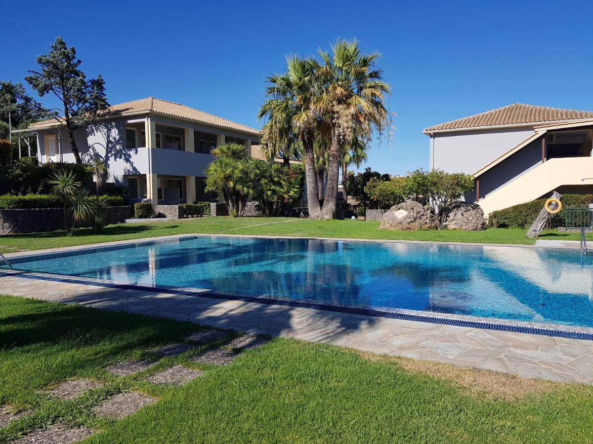 Asteraki Aparthotel 3* Gouvia