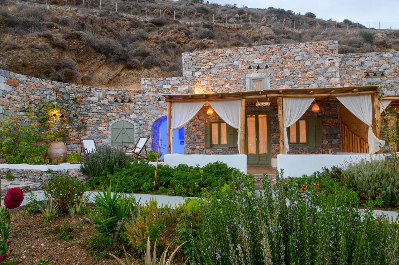 Guest house Aliori Art Caves Aegiali