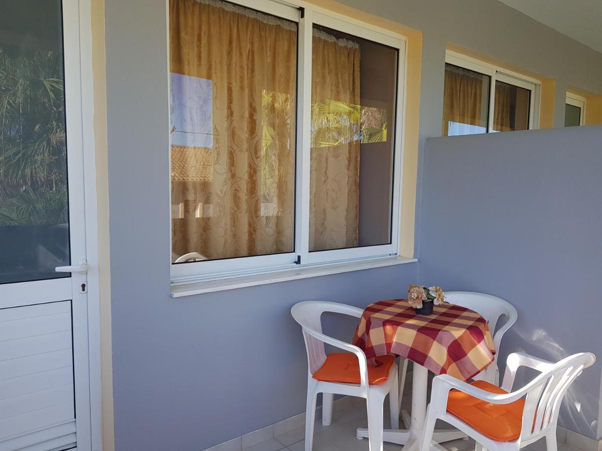 Asteraki Aparthotel 3*