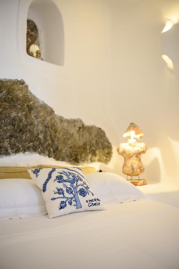 Aliori Art Caves Guest house *