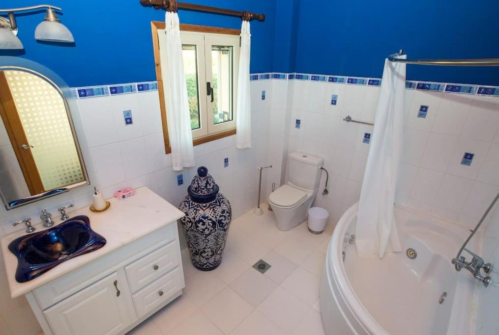 Ionian Blue Luxury *