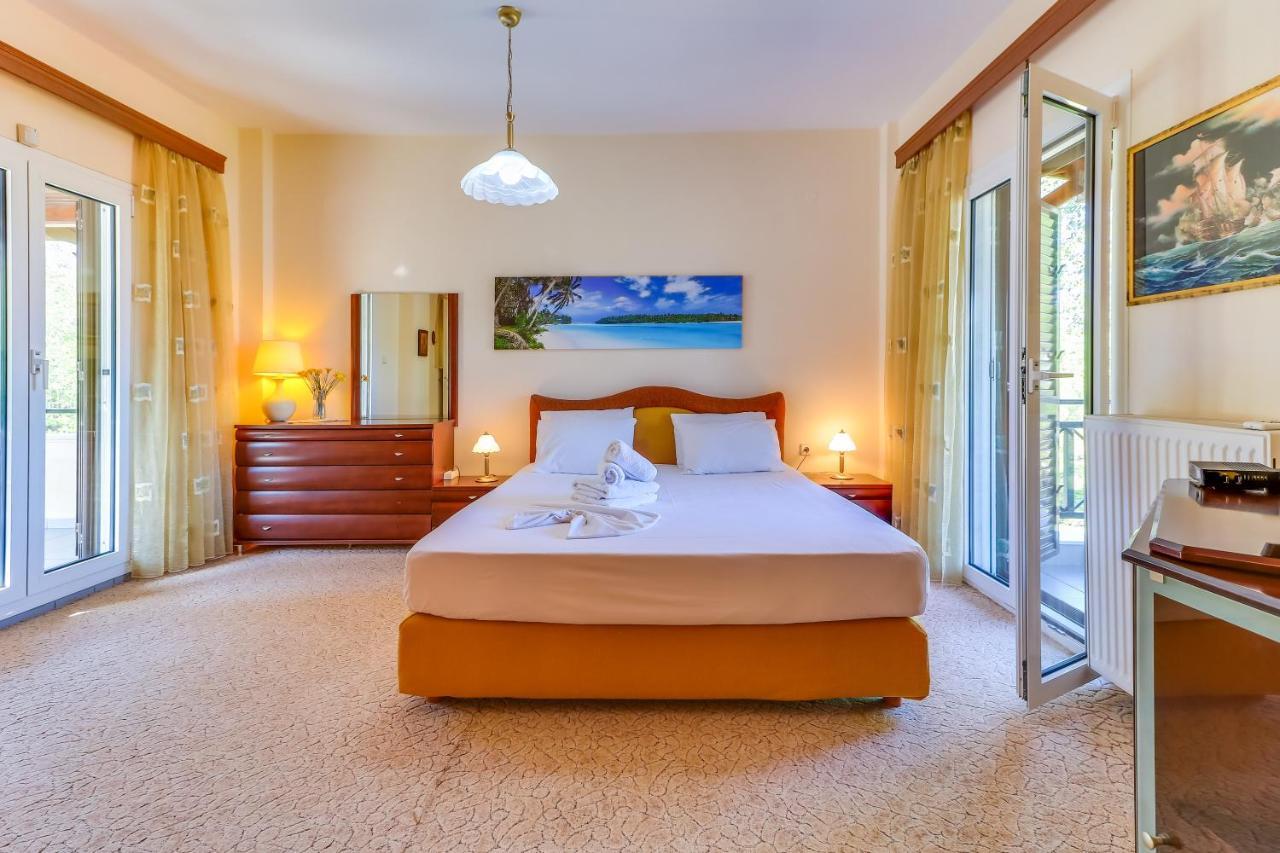 Laguna Villa Vourvourou