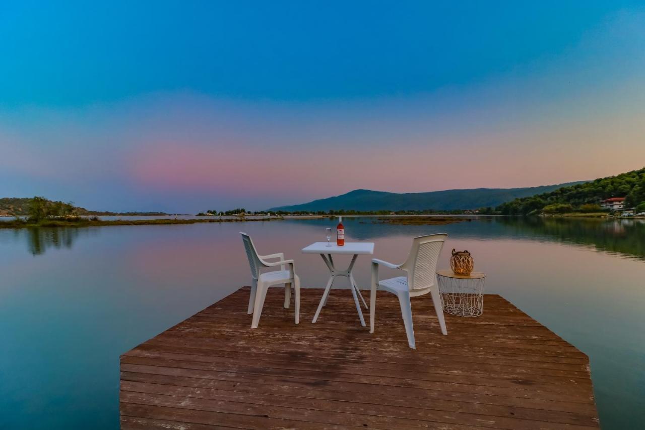 Villa Laguna *