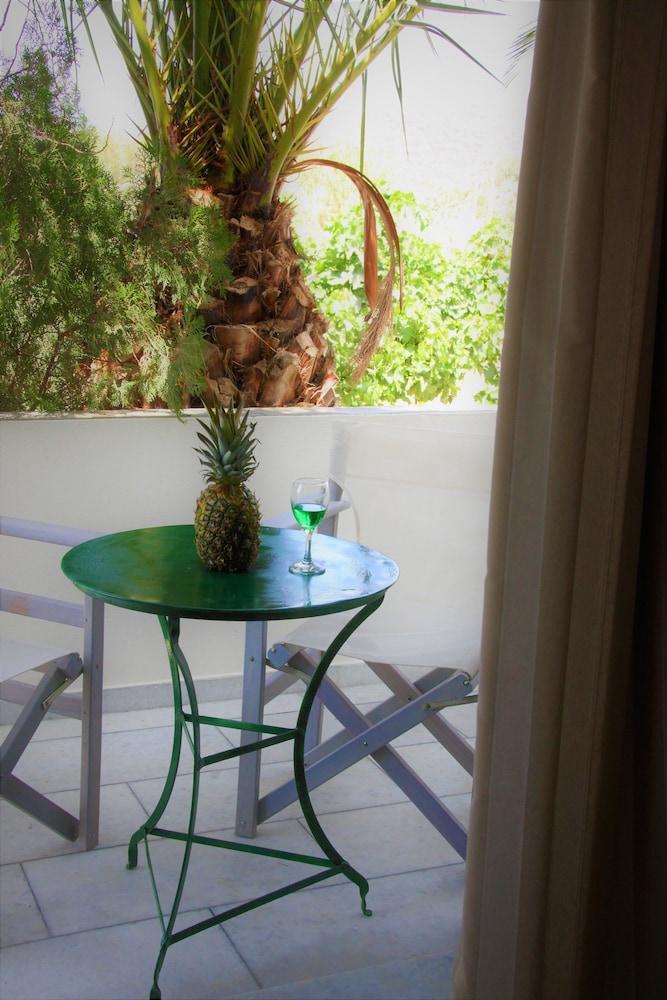 Apartment Vrettos Beachfront *