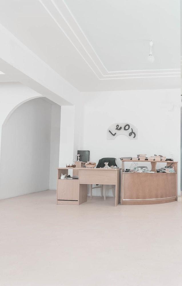 Aparthotel Leon Lux