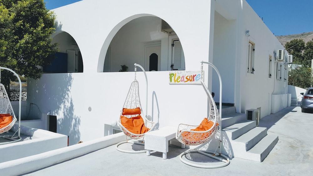 Pleasure Beachside Apartment