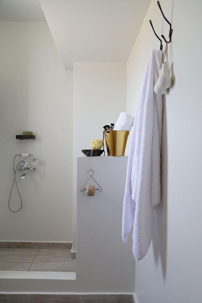 Vino Hotel 3*