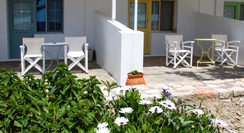 Aparthotel Parasporos Village Adamantas (Milos)