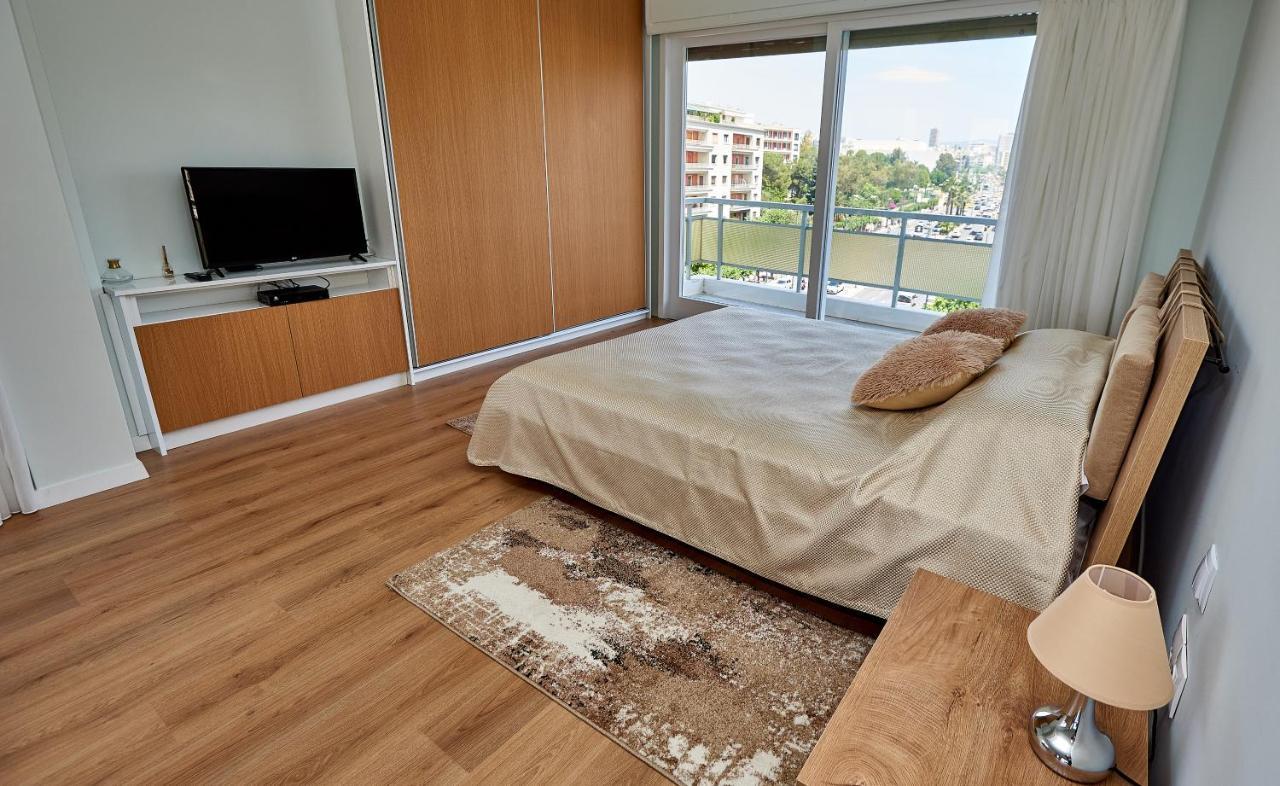 The El Greco Spirit Meets The Athenian Luxury Apt1 Athens