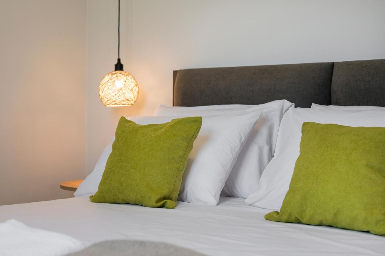 Aegean Breeze Luxury Next To The Sea Aparthotel Maleme (Crete)