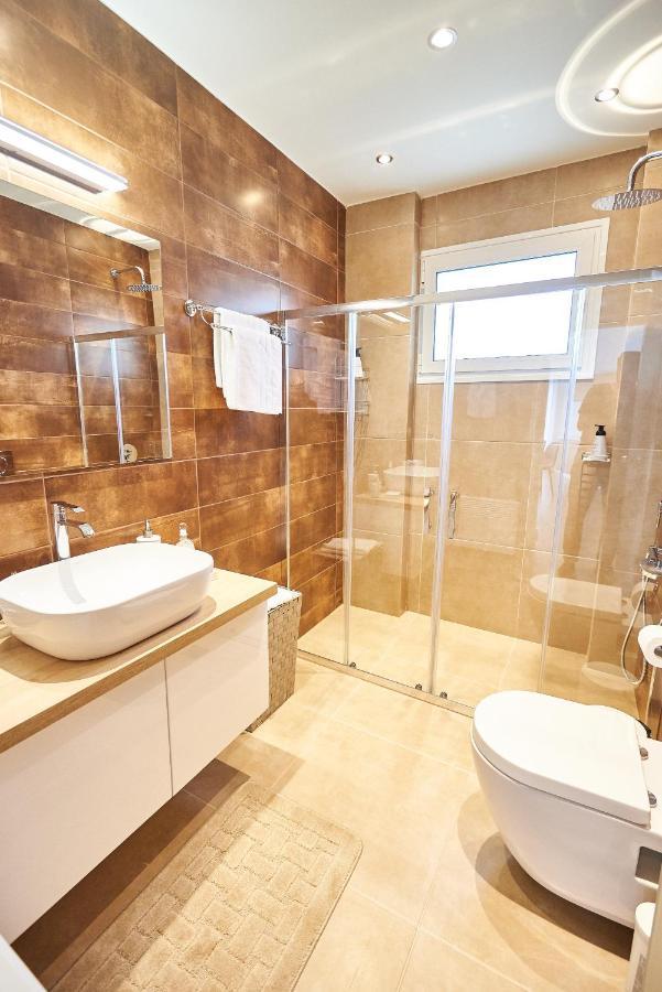 The El Greco Spirit Meets The Athenian Luxury Apt1 Apartment