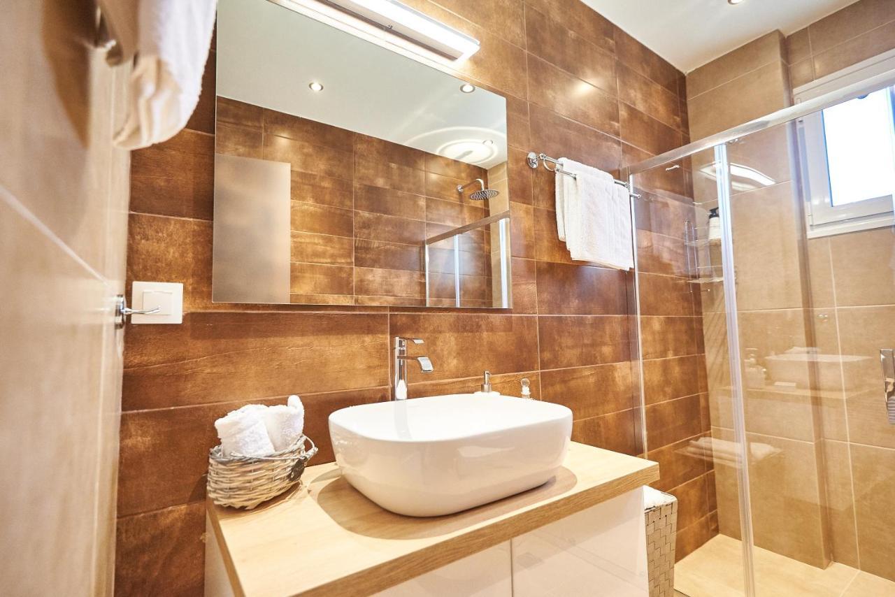 Apartment The El Greco Spirit Meets The Athenian Luxury Apt1 *