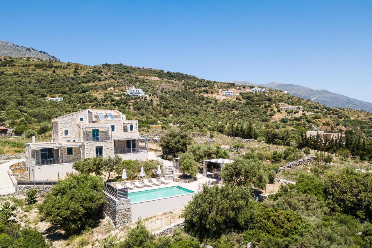 Villa Stone Thromila