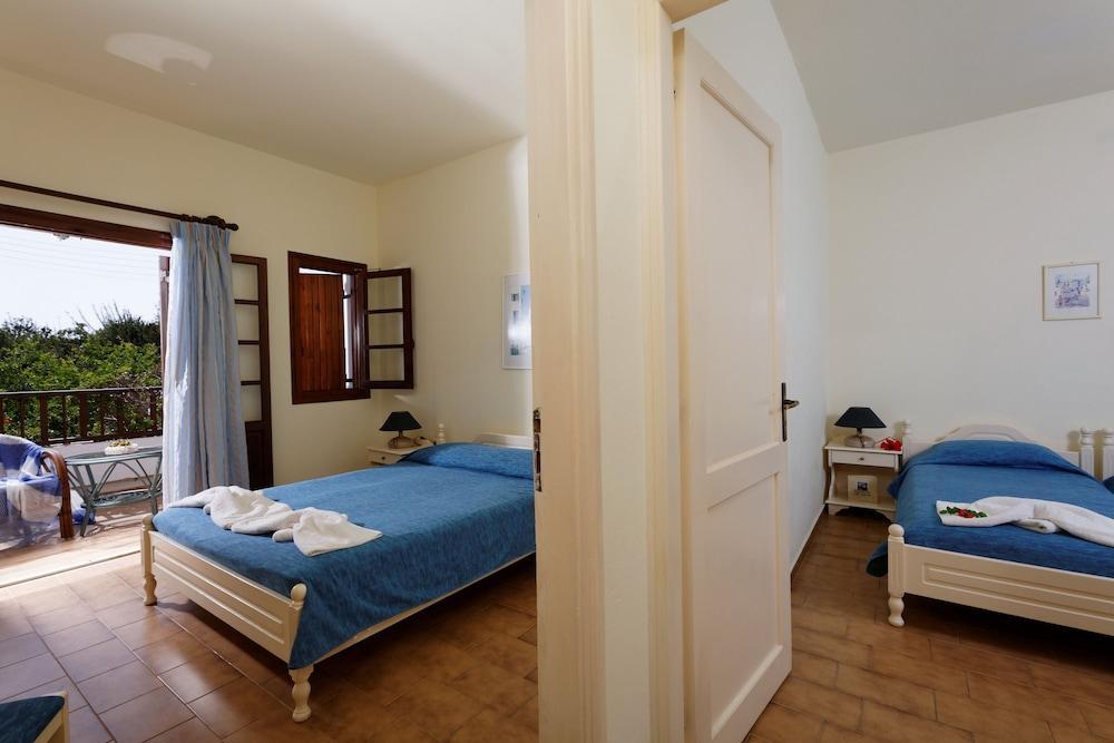 Aparthotel Alianthos