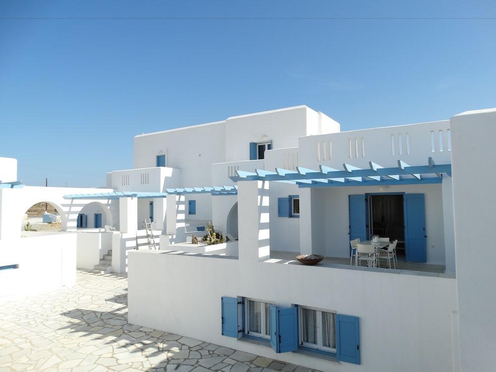 Kosmitis 3* Parikia (Paros)