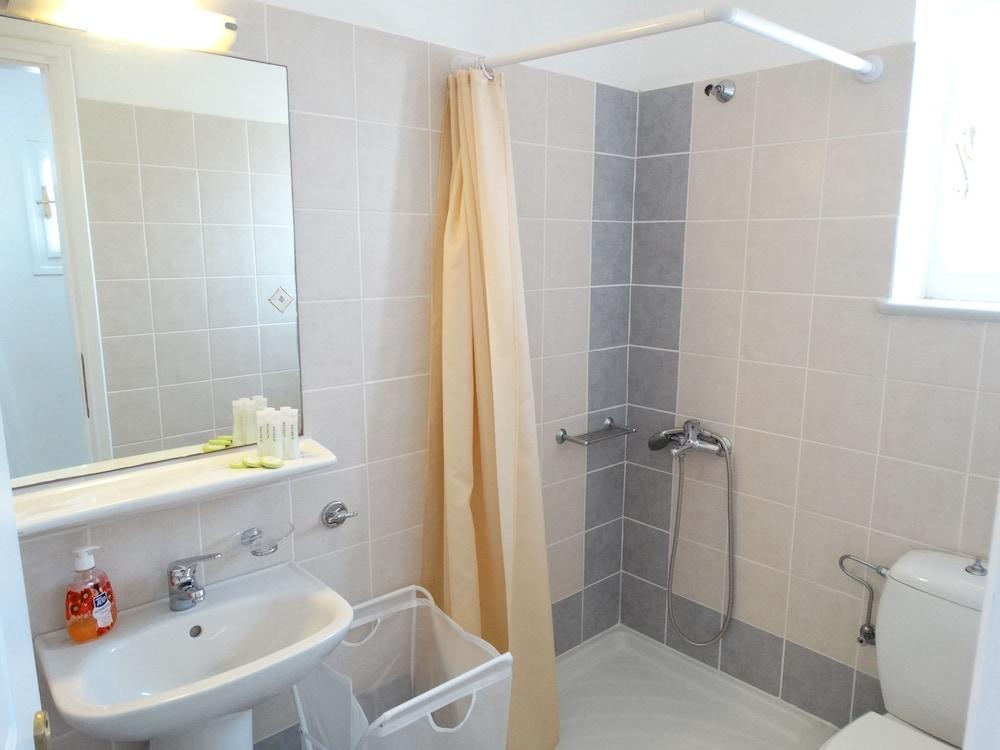 Kosmitis 3* Parikia (Paros)