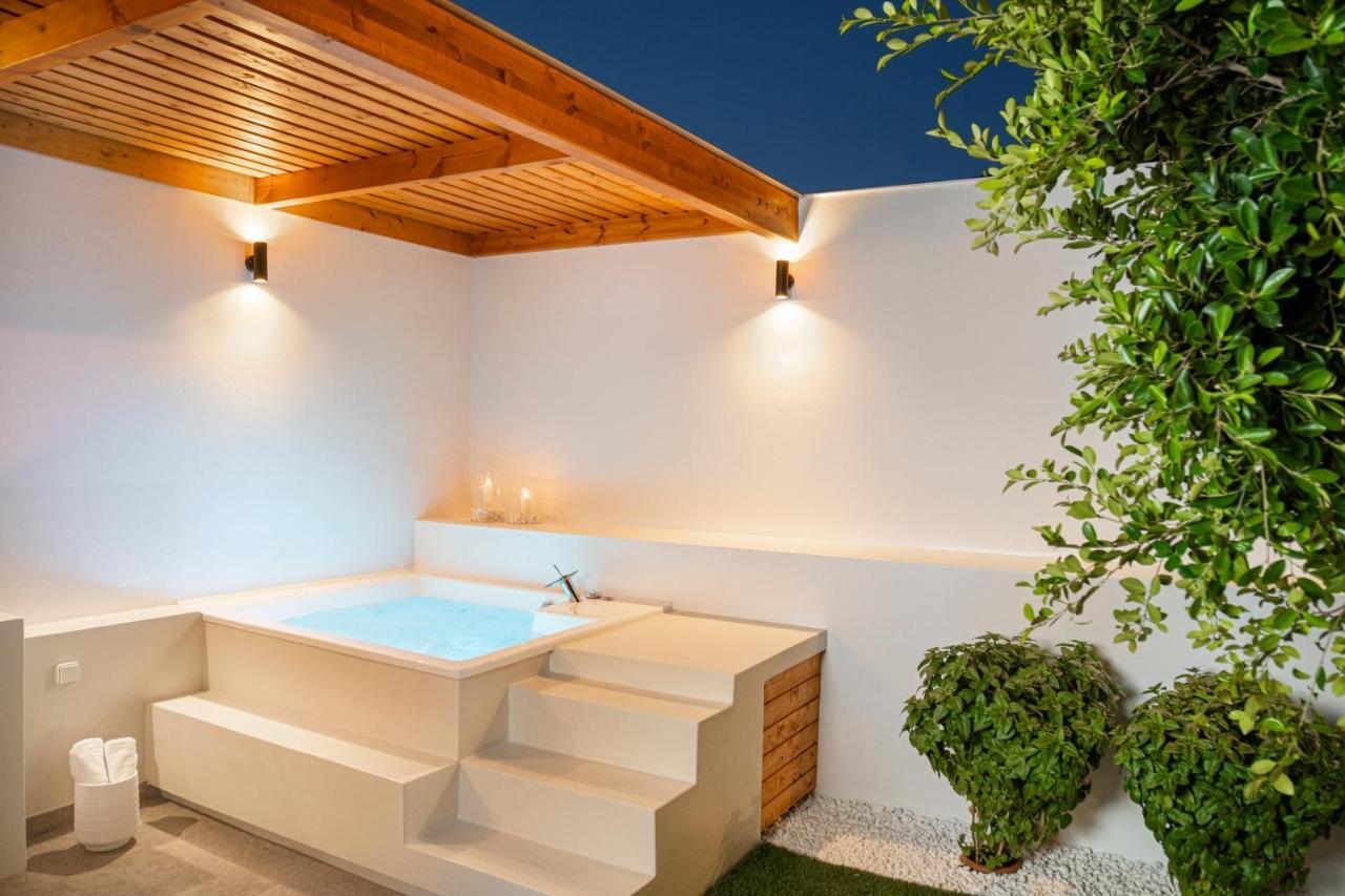 Villa Ethos Luxury - Seaview With Hot-tub!