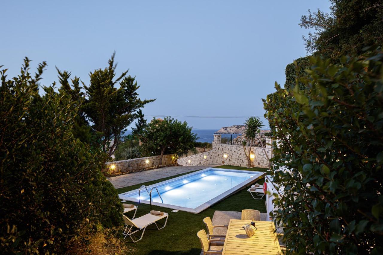 Veranda Sea View Villa, Walking Distance To Beach, By Thinkvilla Villa *