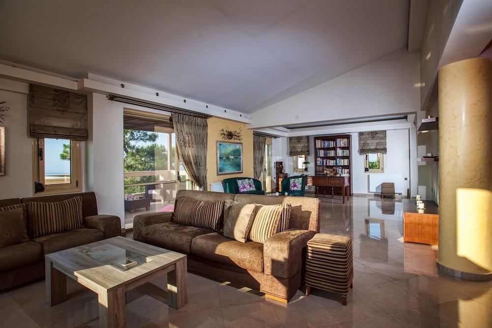Villa Palladio Luxury With Amazing View Roussospition