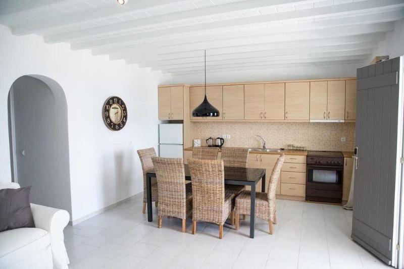 Apartment Bellou *