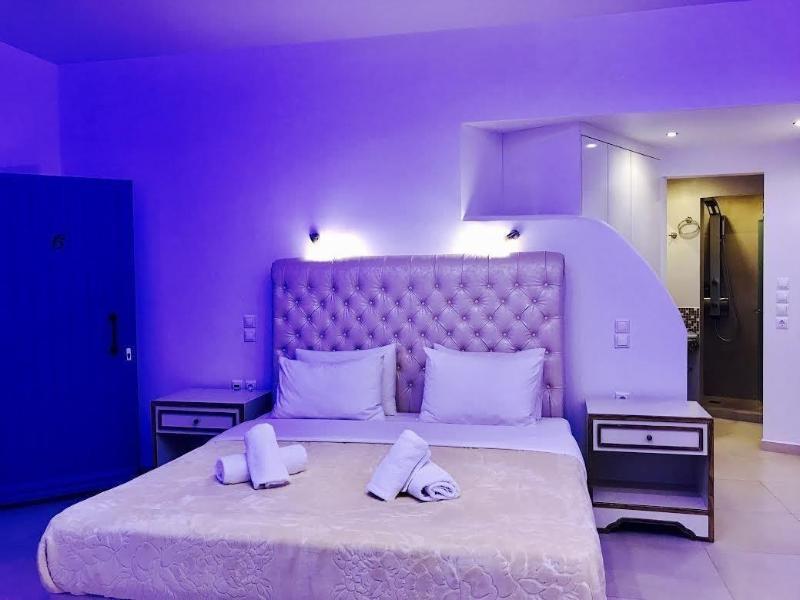 Queen Boutique 3* Mykonos Town