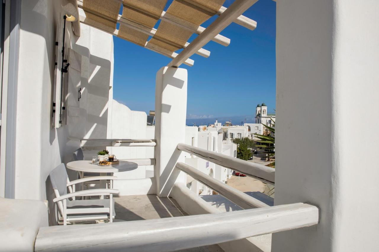 8 Keys Aparthotel Naousa (Paros)