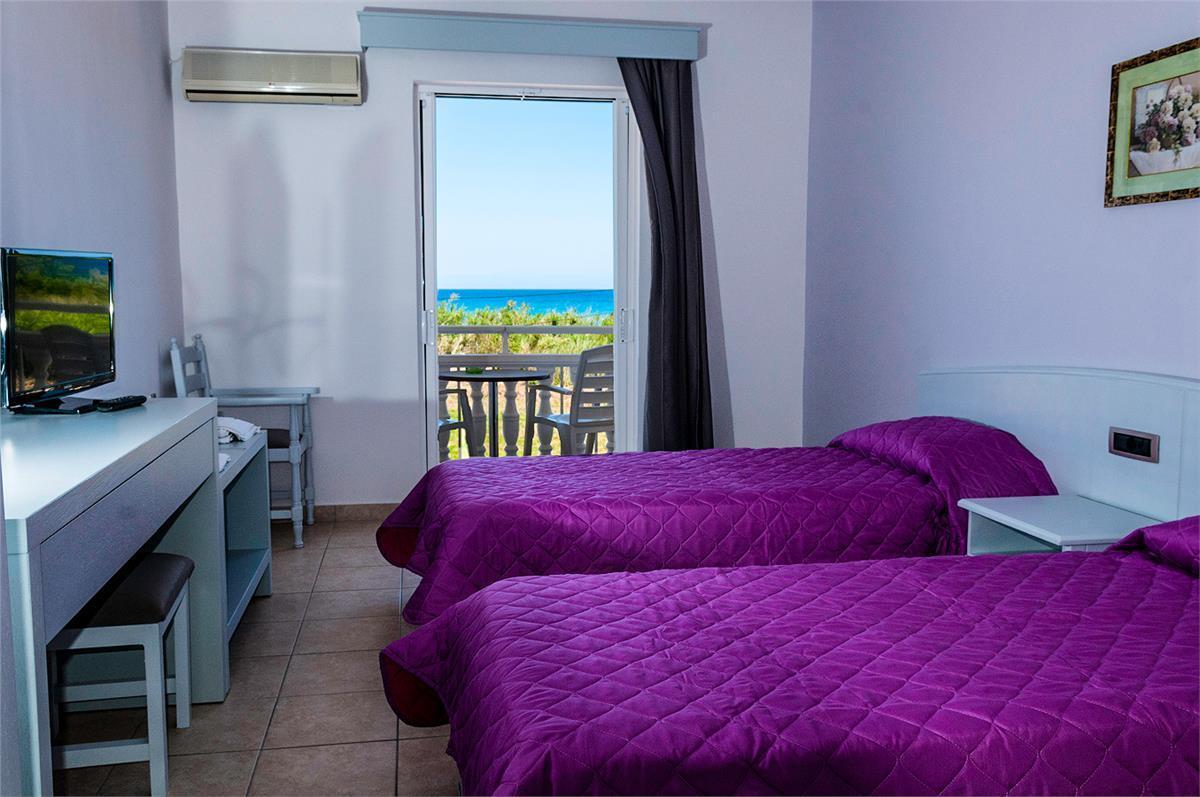 Tom & John Center 4* Tsilivi (Zakynthos)