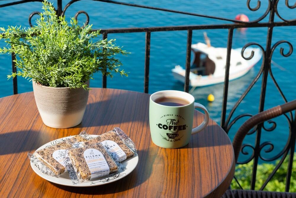 Marias Sea House Apartment Symi