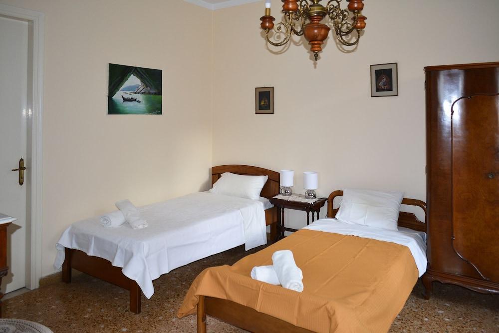 Apartment Neat Flat In Seaside Town Argostoli (Kefalonia)