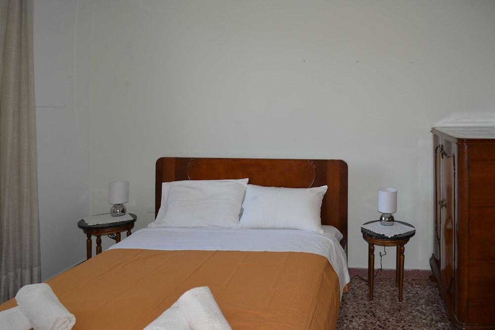 Apartment Neat Flat In Seaside Town *