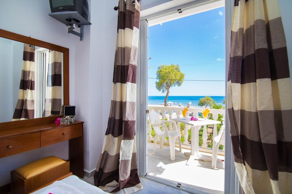 Doris Apartment Laganas