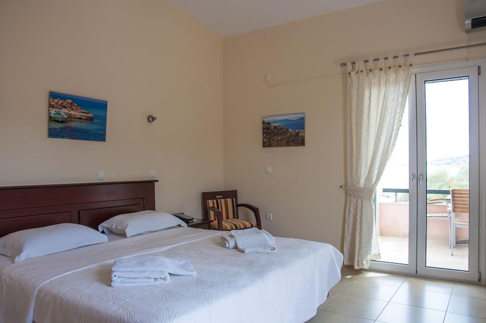 Hotel Irides Luxury & Aegina
