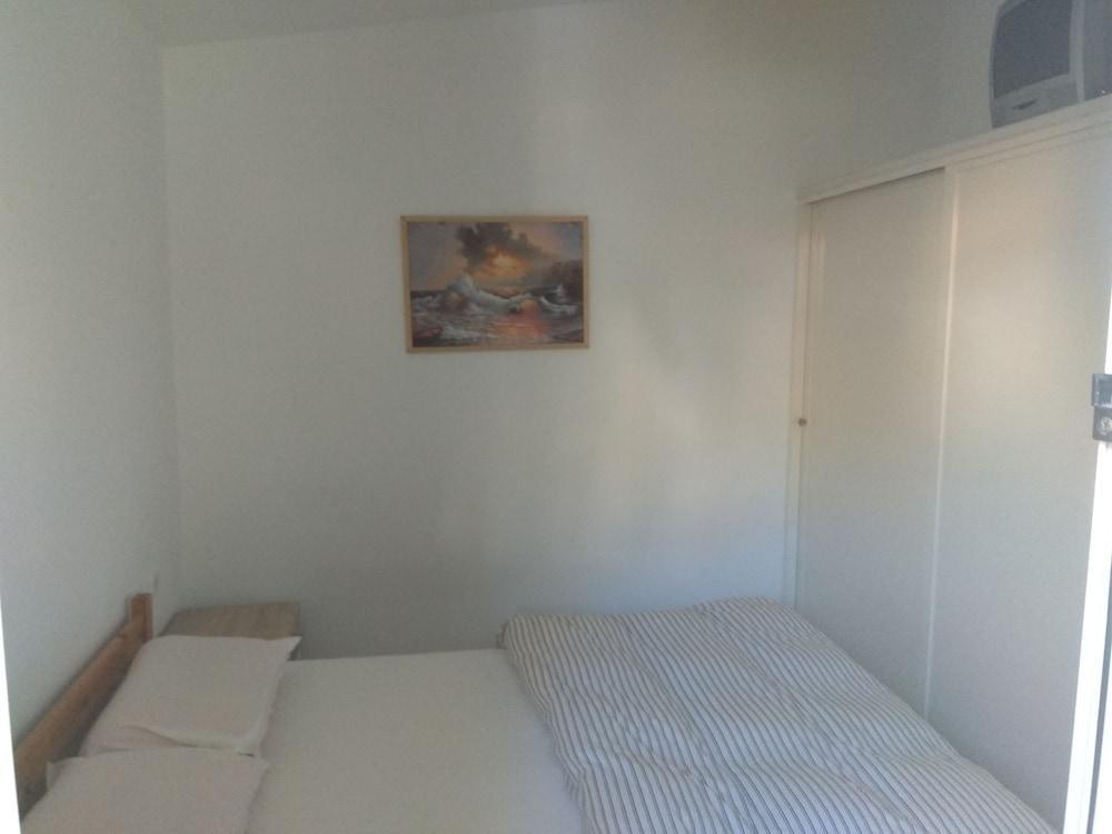 Apartment Roula's Aegina