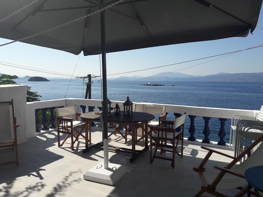 Holiday home Lotus Sweet Hydra