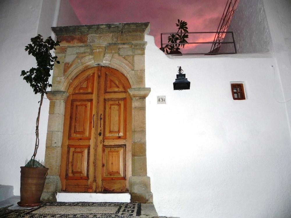 Lindos Esel Suites * Lindos (Rhodes)