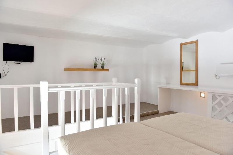 Guest house Douskos Hydra (Saronic Islands)
