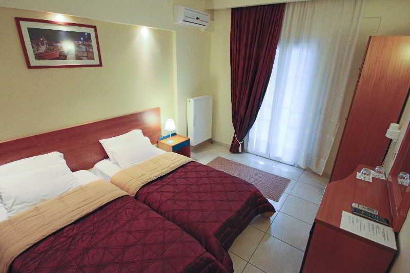 Alexiou Hotel 3*