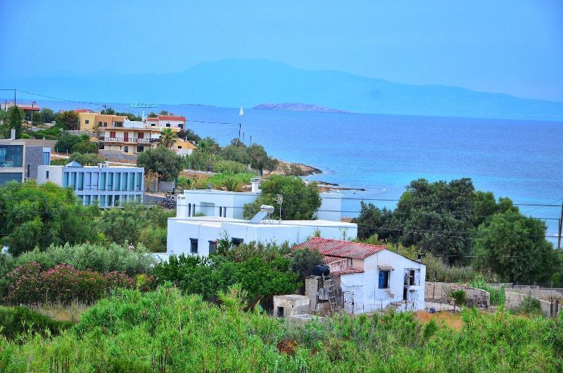 Apartments, Aegina Island Aparthotel 3*