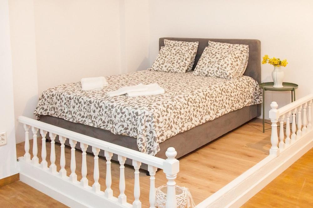 Glyfada Square Modern And Cozy Apartment *
