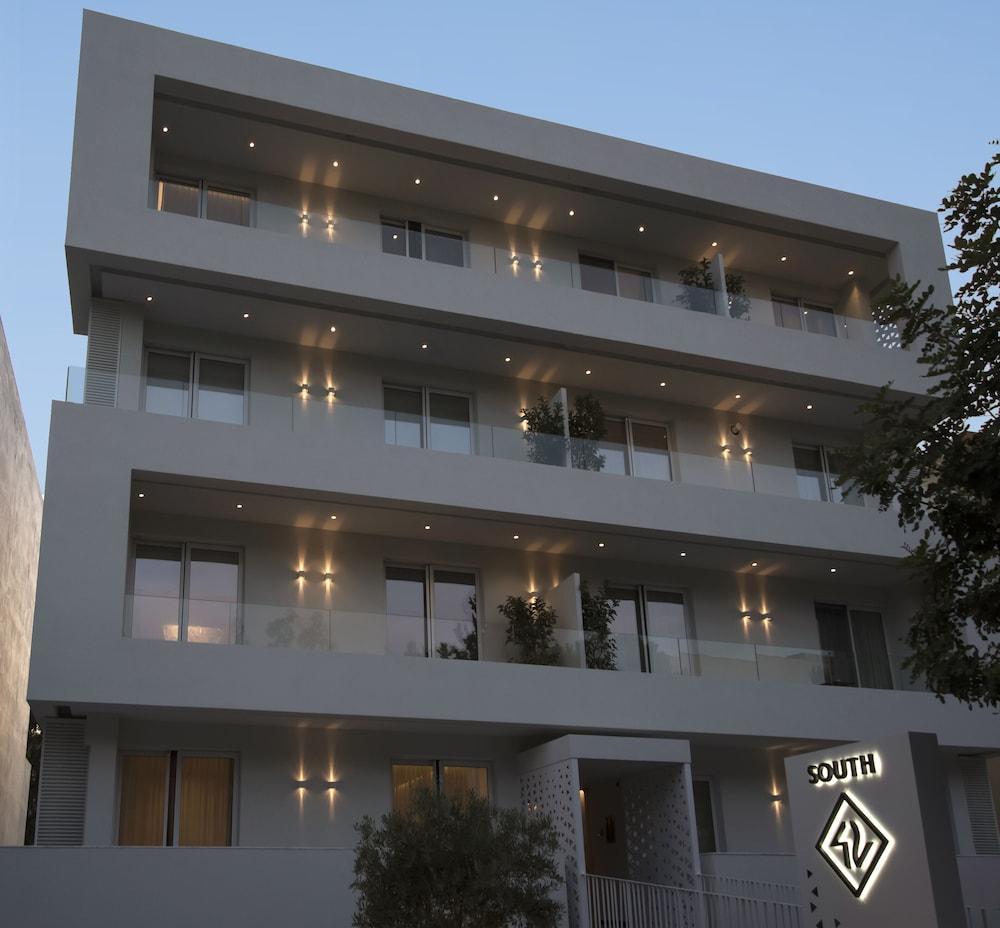 Glyfada South42 *