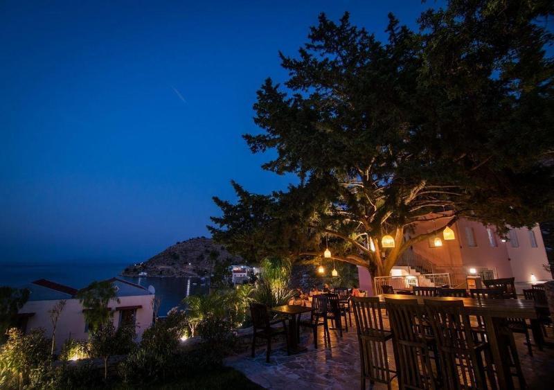 Niriides Hotel Apartments Symi