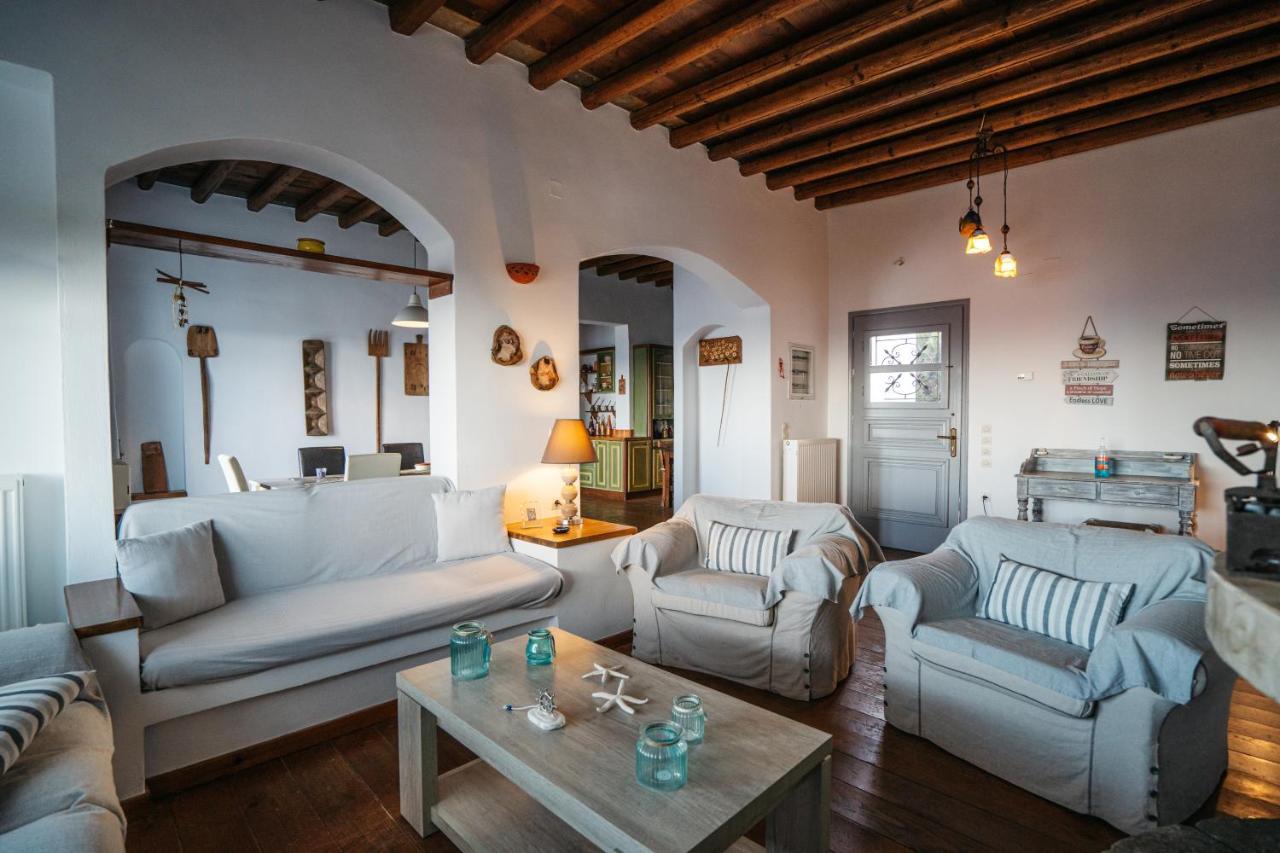 Cape Napos Aparthotel 3*