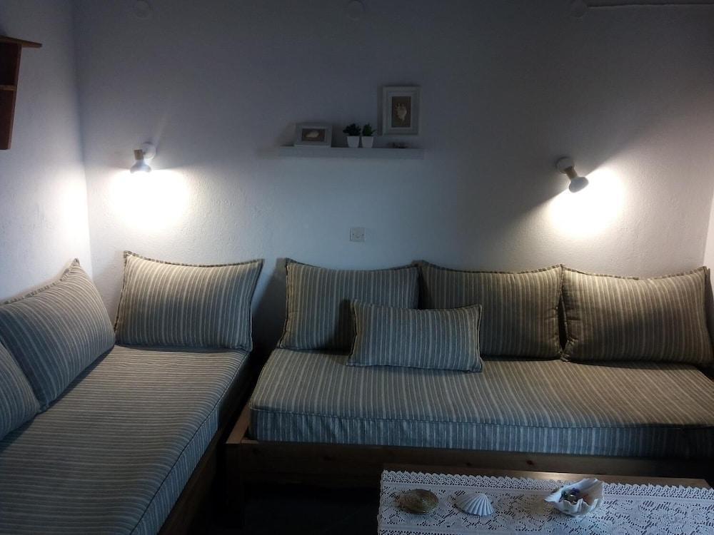 Egeon Apartment *