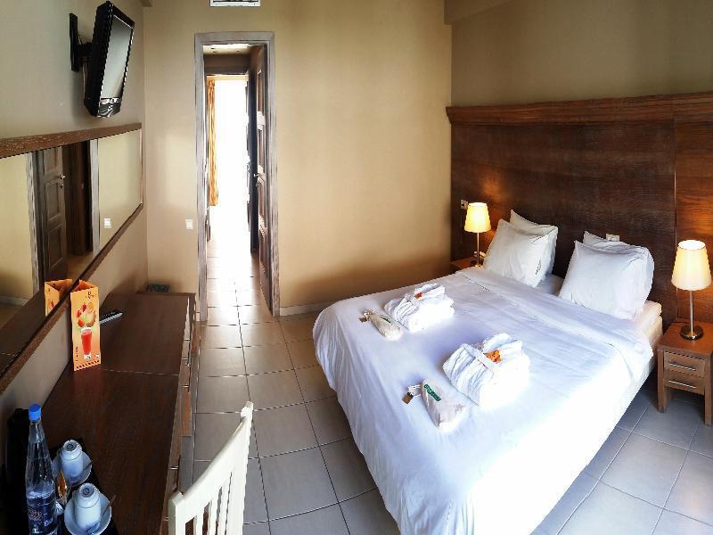 Valley Village Hotel 3*