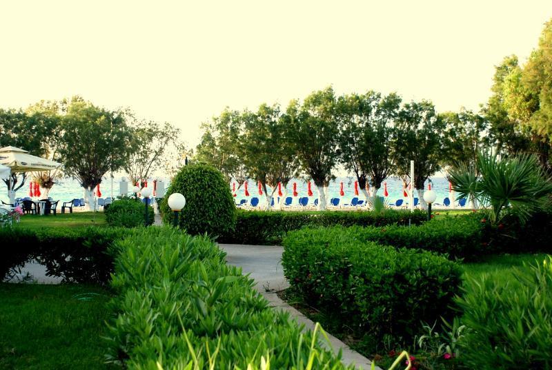 Aparthotel Bayside Katsaras 4*